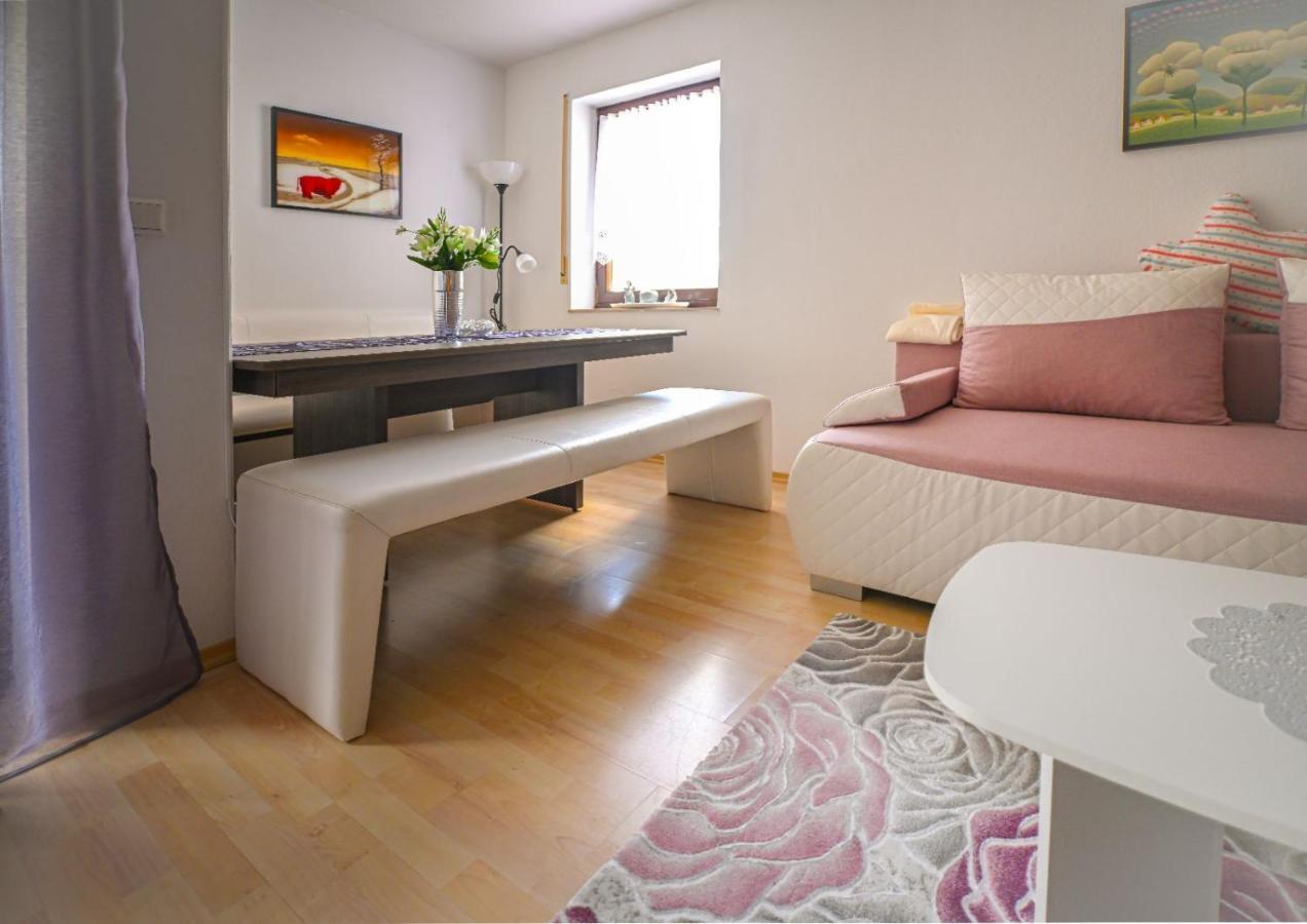 Ferienappartment Charly Mutlangen エクステリア 写真